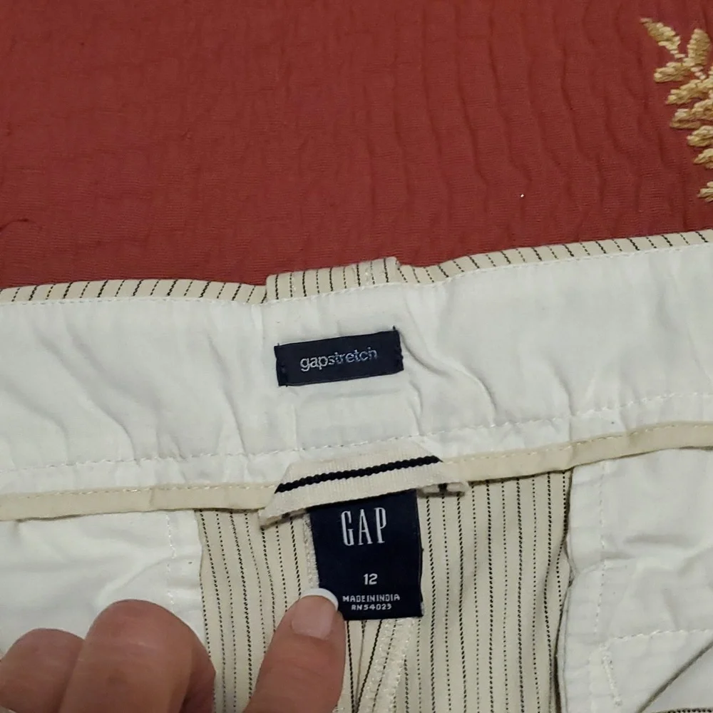 Skirt - Picture 3 of 4